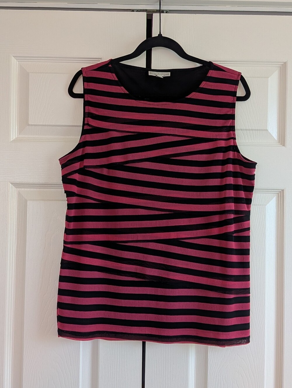 Dana Buchman XL Pink and Black Striped Sleeveless Tank